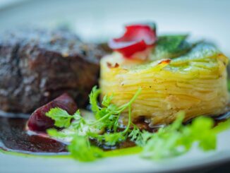 Was passt zu Kartoffelgratin - Fleisch, Fisch, Gemüse und Salate