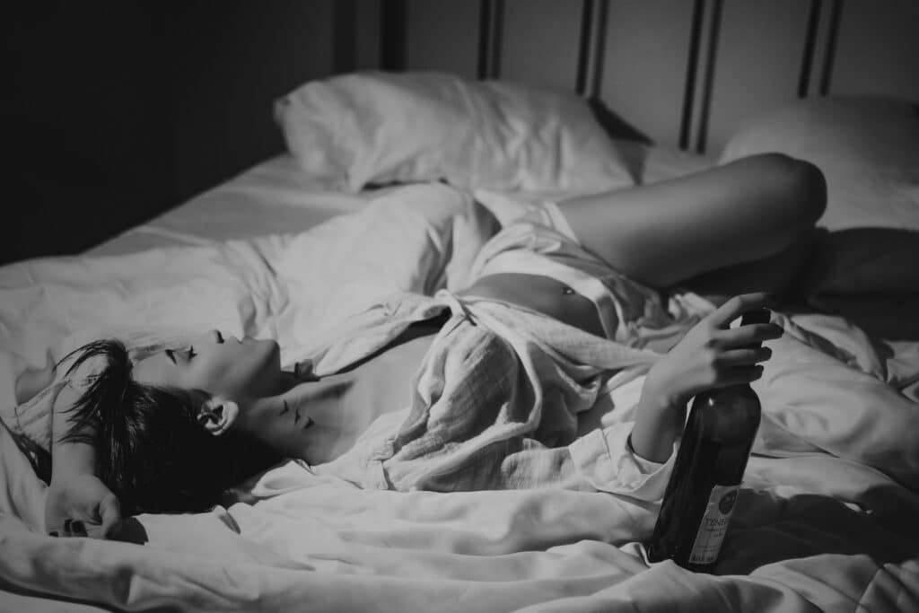 Frau masturbiert